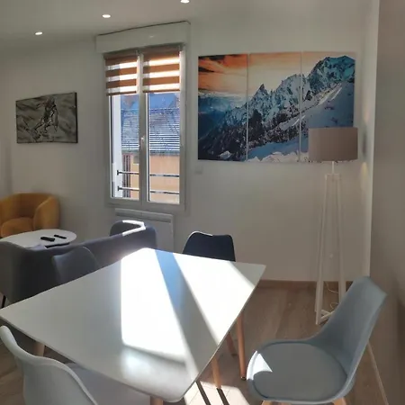 Joli Renove Avec Terrasse Apartment *